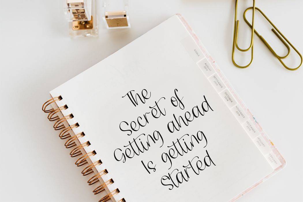 Staylatte Font sample