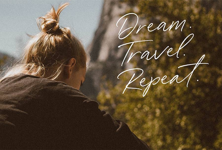 Wonder Bay Script Demo Font sample
