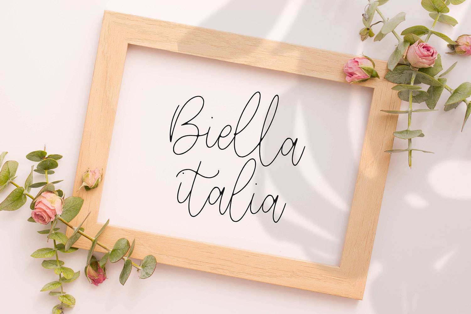 Wonderline Font sample