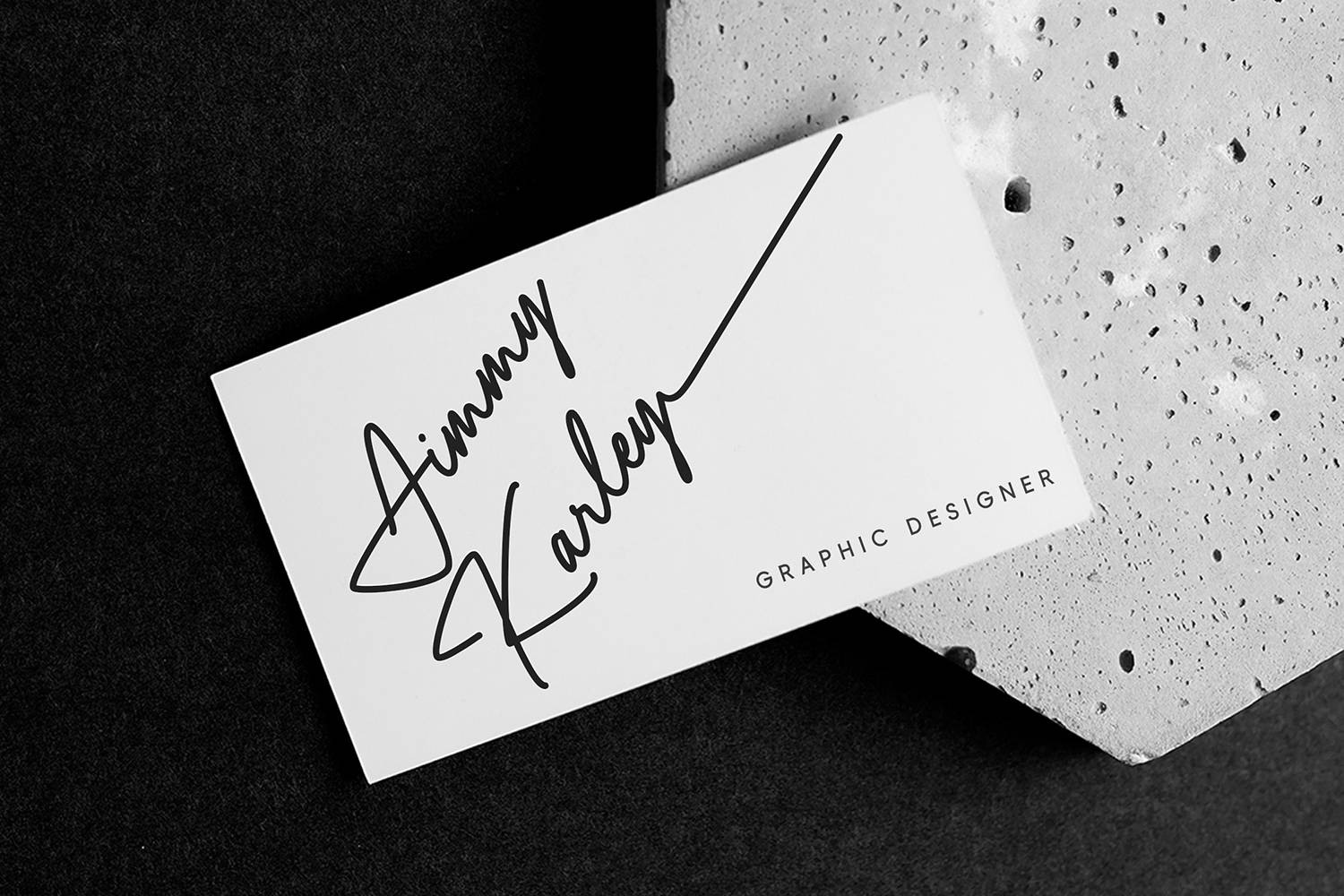 Yustine Signature Font sample
