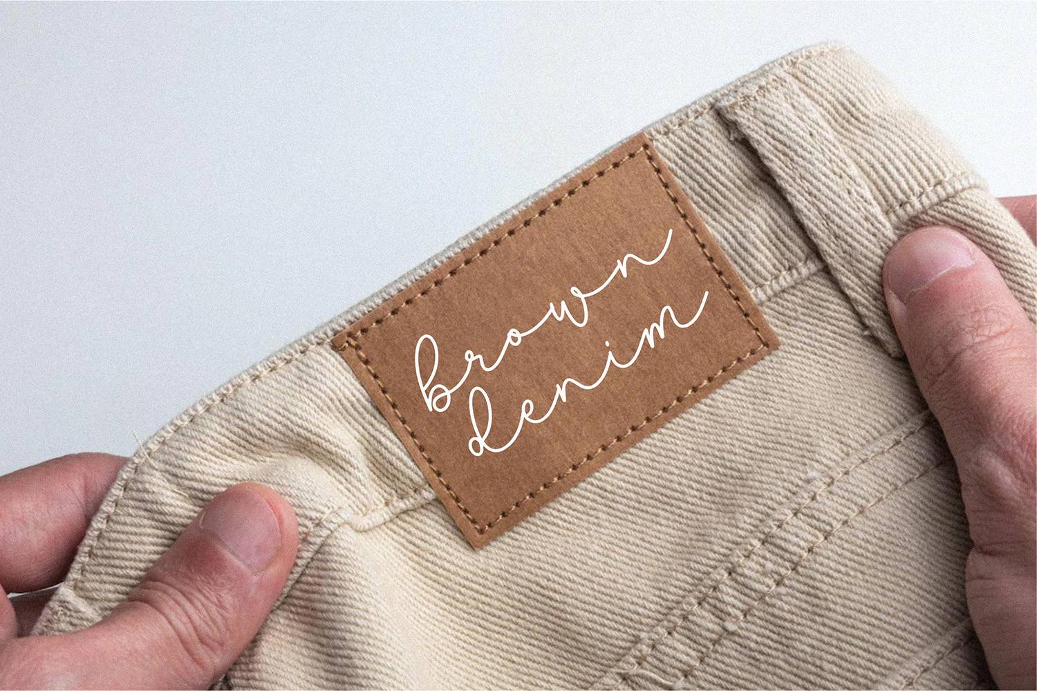 Zoneliney Font sample