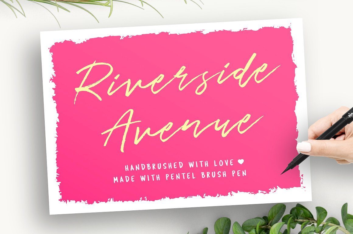 Riverside Avenue Free Font